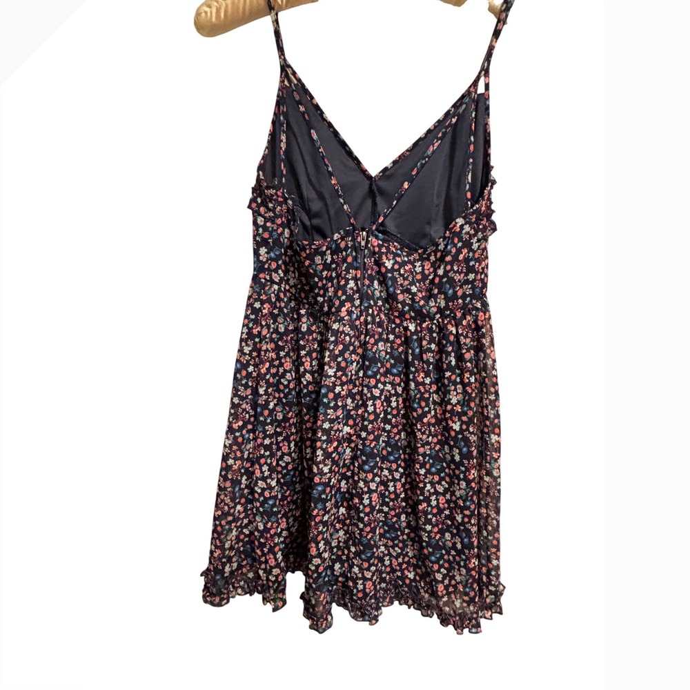 Trixxi Floral Mini Dress Navy Blue Ruffle V-Neck Spaghetti Strap Womens Size M - Picture 4 of 5